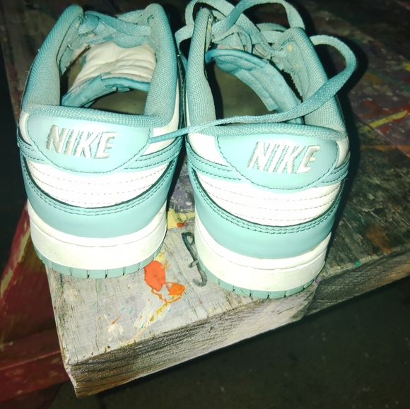 Nike Dunks - Picture 2 of 3